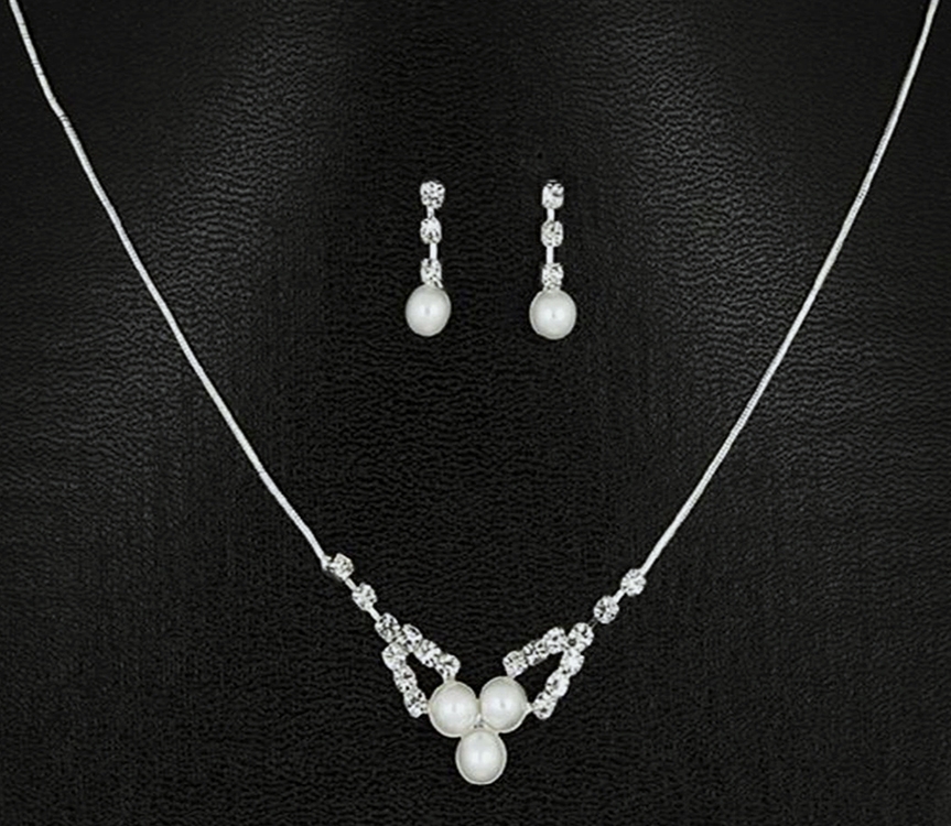 Single Rhinestone and Pearl Necklace & Earrings Set